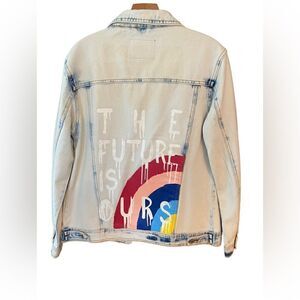 BBJ L.A. Sz M NWT Urban Wear Blue LightWash The Future is Ours Denim Jacket